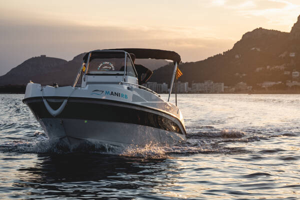 Boat rental service in L'Estartit L'Estartit